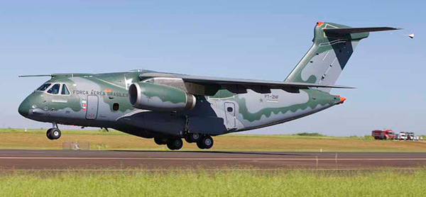 KC-390 første flyvning