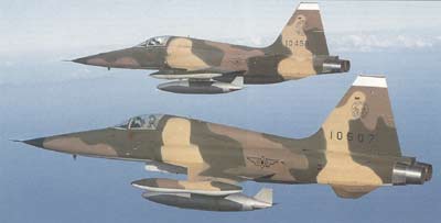 2 F-5A jagerfly fra det filippinske luftvben