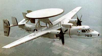 Grumman E-2C radarfly fra den amerikanske flåde