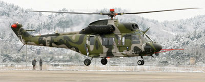 KUH-1 Surion prototype foretager fin første flyvning